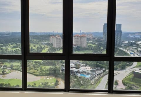 Alpine Conezion Golf View Netflix at IOI City Mall Condo in Putrajaya