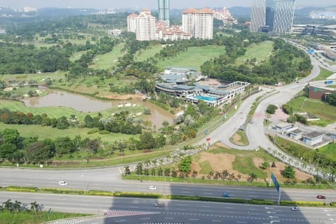 Alpine Conezion Golf View Netflix at IOI City Mall Condo in Putrajaya
