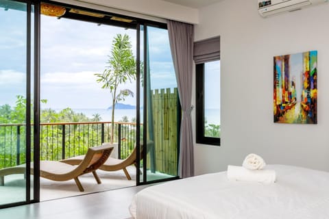 Bed, View (from property/room), Balcony/Terrace, Mountain view, Sea view, air conditioner