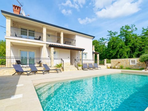 Property building, Pool view, Swimming pool