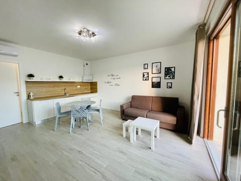 Kitchen or kitchenette, Living room, Dining area