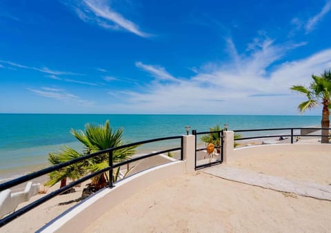 Beachfront condo for rent in Villas de Las Palmas San Felipe House in San Felipe