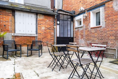 Patio, Balcony/Terrace