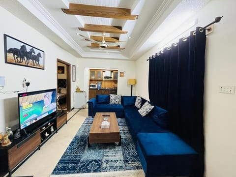 Entire 2BR Apartment, Netflix, Prime Apartment in Islamabad