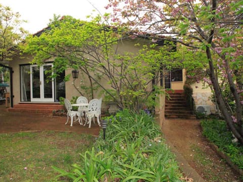Garden of Eden 伊甸园 Casa in Canberra