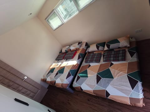 Baguio City Two Storey House near Burnham Park with WiFi House in Baguio