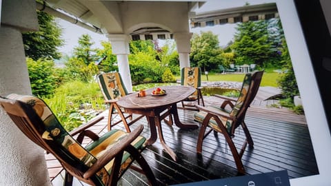 Garden, Balcony/Terrace, Seating area, Garden view