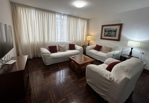San Isidro Olivar 2 bedroom Apartment Condominio in San Isidro