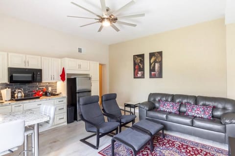 Kitchen or kitchenette, Living room, Seating area