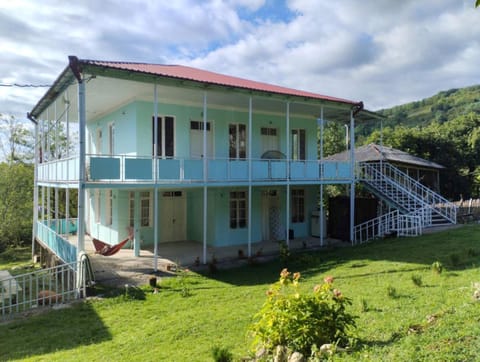 Green bunny guesthouse House in Georgia