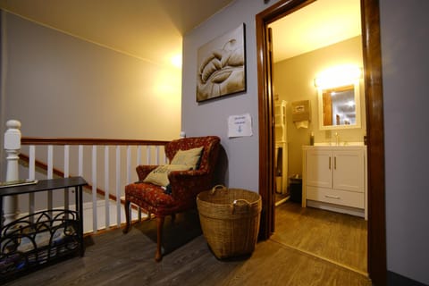 Cozy Private Room With Two Beds Übernachtung mit Frühstück in Anchorage