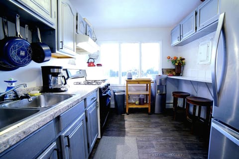 Cozy Private Room With Two Beds Alojamiento y desayuno in Anchorage