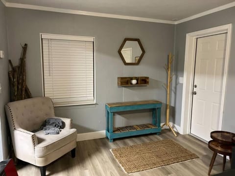 Cozy and minutes from downtown Maison in DeLand