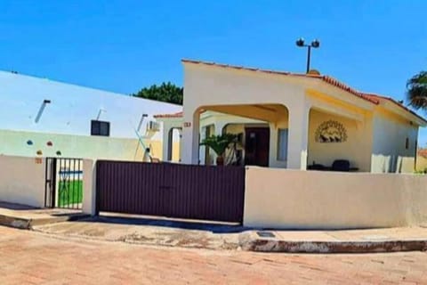 Beautiful 2 bedroom home with private pool area Maison in Baja California Sur