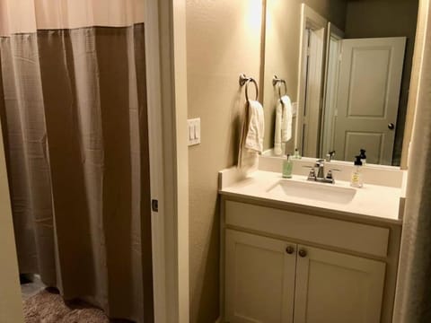 2BdRm Townhouse - Dallas (Allen/DFW) House in Allen