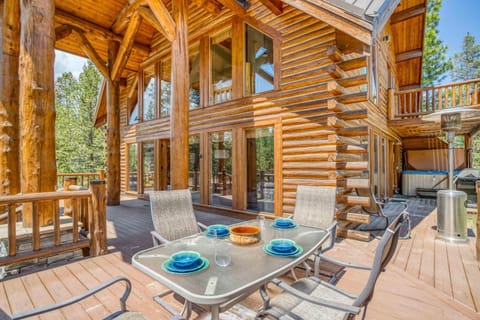 Cypress Cabin Retreat House in Sunriver