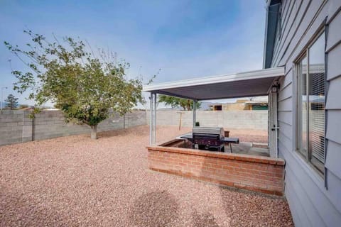 Patio, BBQ facilities