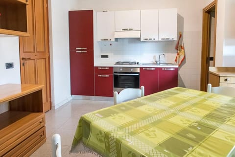 SE010 - Senigallia, bilocale sul mare con spiaggia Apartment in Senigallia