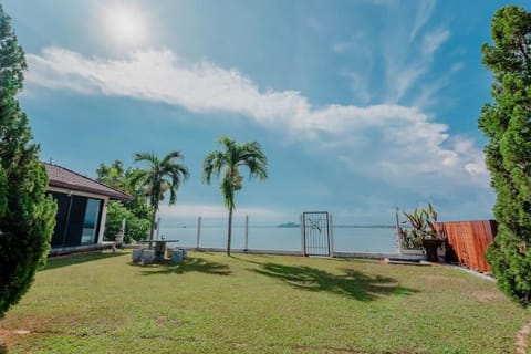 Bamboo Rimbun-Tranquil Seaside Villa, Port Dickson Chalet in Port Dickson