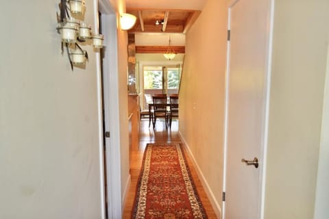 Gorgeous Jackson Hole Condo in Top location with Great Views and Private Deck with Barbeque!! Apartamento in Wilson