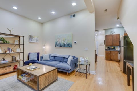 Pet-Friendly Chicago Getaway 4 Mi to Downtown! Condominio in Lower West Side