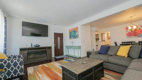 Escape to Raleigh Ave - Steps from the Beach Appartement in Ventnor City