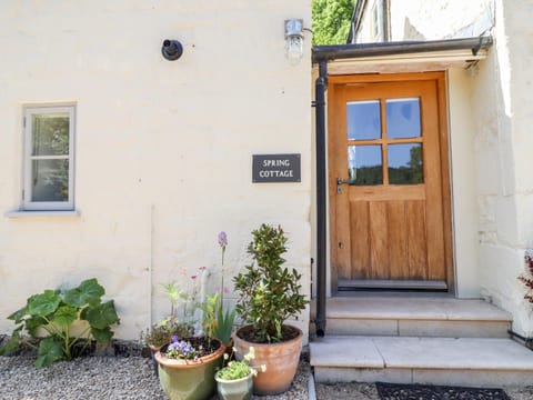 Spring Cottage Casa in Stroud