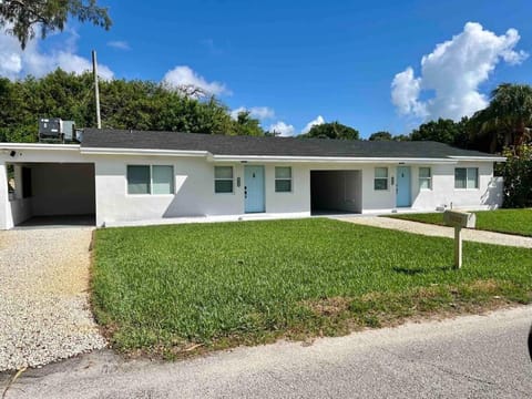 New! Tropical Hideaway near Beach! Tons of Parking Copropriété in Boynton Beach