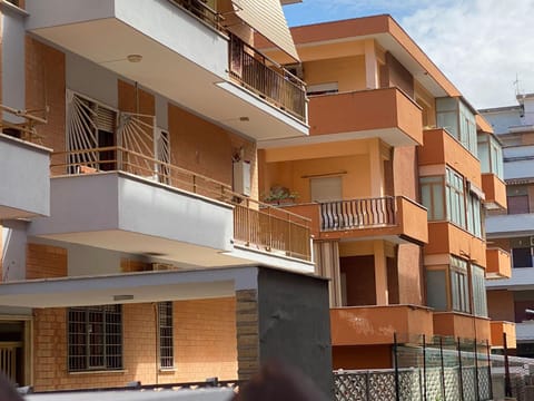 Property building, Day, View (from property/room), Balcony/Terrace