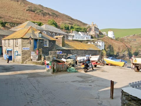 Lower Moon House in Port Isaac