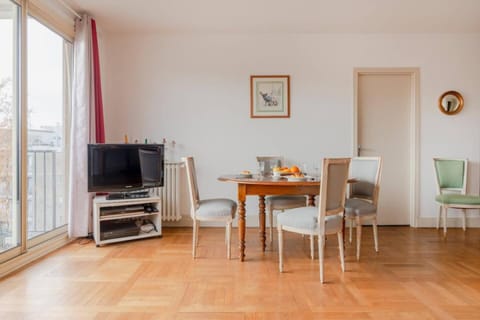 TV and multimedia, Dining area