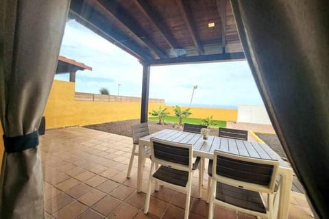 Pura Vida Luxury Home Sea View Villa in Castillo Caleta de Fuste