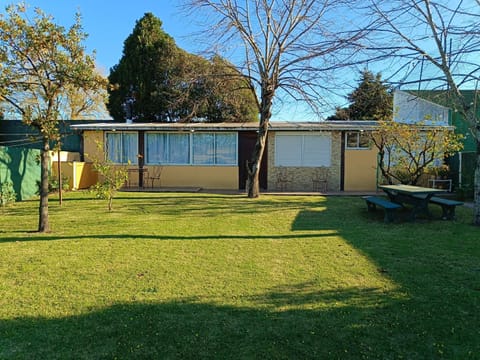 Casa independiente en Malvín House in Montevideo Department, Uruguay