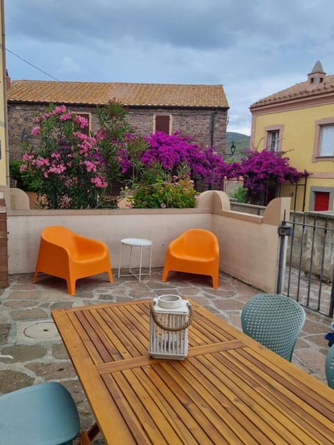 Garden, Balcony/Terrace