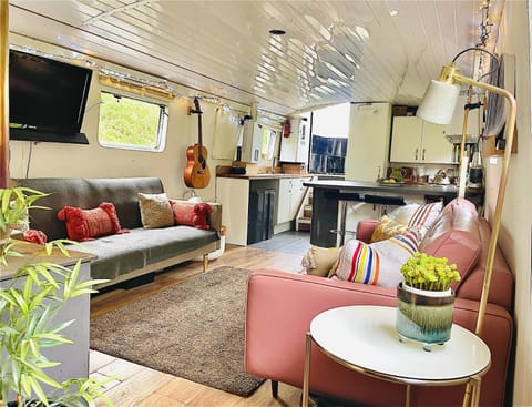 Boutique Boat Stays Contemporary Barge Eigentumswohnung in Bath