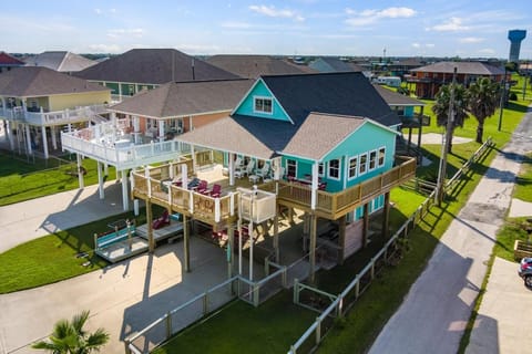 The Lazy Lobster home House in Bolivar Peninsula