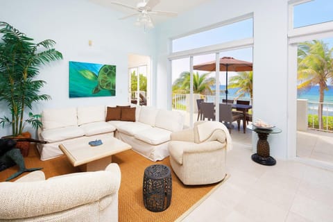 Villa Caymanas by Grand Cayman Villas & Condos House in North Side