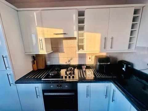 3 bed Sky apartment SE15 Peckham Apartment in London Borough of Southwark