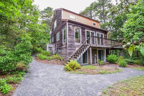 Private Location w Guest House House in Wellfleet