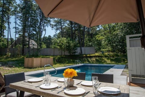 Private Pool and Close to Marconi Beach House in Wellfleet