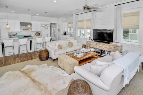 'Mirasol House' - Pool Golf Cart - WaterColor, FL - 4BR 4BA Bonus Bunk -- Sleeps 12 home House in Seagrove Beach