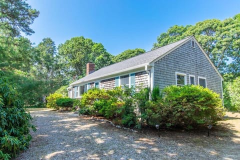Newly Updated Home Close to Beaches Haus in Eastham