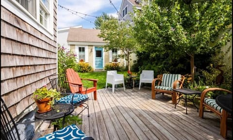 5 Min Walk to Town Patio Yard & A C House in Provincetown