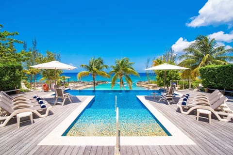 Casa Luna 4 by Grand Cayman Villas & Condos House in George Town