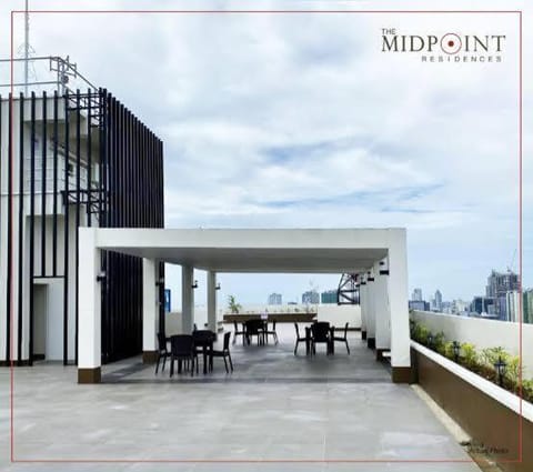 The Midpoint Residences - Studio Unit Condo in Cebu City