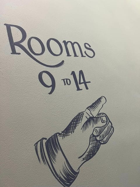Letting Rooms @ Charles Dickens Hôtel in Wigan
