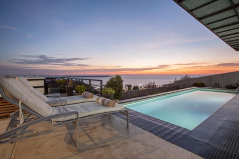 Swimming pool, Sunset, sunbed