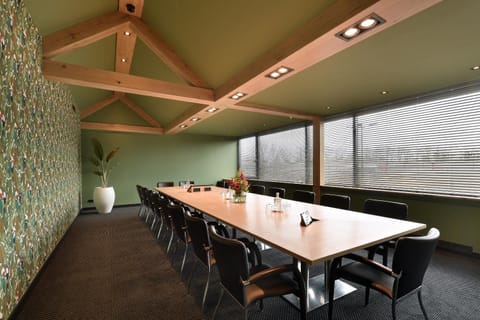 Banquet/Function facilities, Meeting/conference room