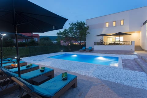 Luxury Villa Nikoma with heated pool and whirlpool Villa in Split-Dalmatia County