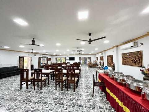 Pet Friendly Cottage Room in Kolkata Resort in Kolkata